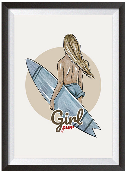 Dziewczyna w szortach z deską surfingową bez stanika na plażę blondynka kobieta sexi girl power moc kobiet